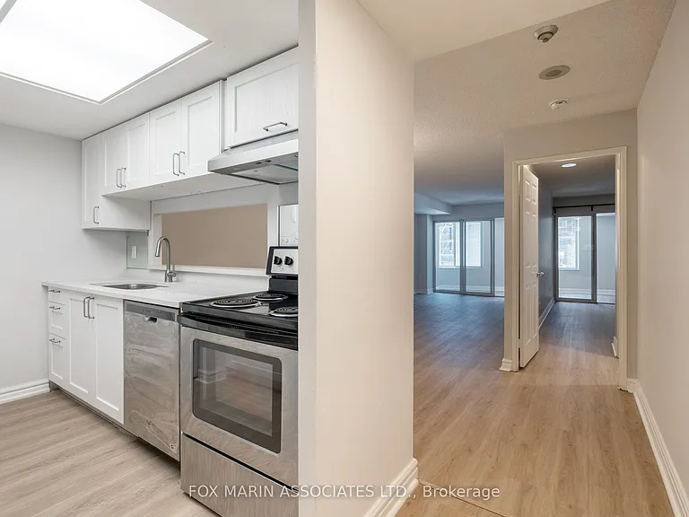33 University Ave #303 — Photo 18