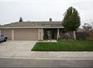 900 Lake Canyon Ave, Galt, CA 95632