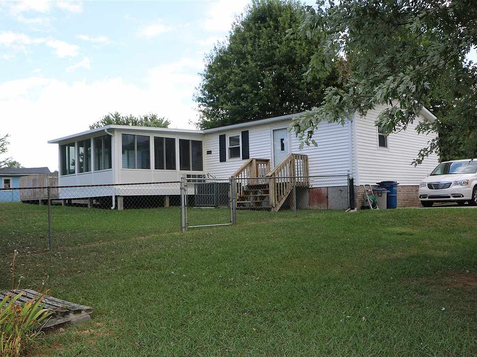 2nd image of 271 Meadowood Dr