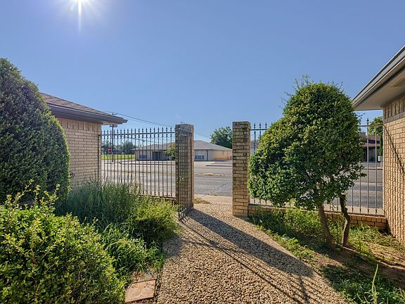 5th image of 2302 Haynes Dr