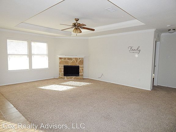 3rd image of 127 Abelia Dr