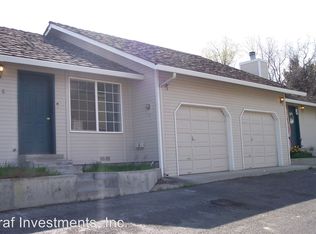 314 S 10th St, Selah, WA 98942