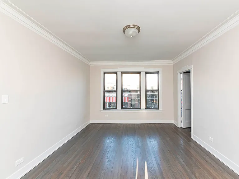 2640 N Milwaukee Ave #3 — Photo 1
