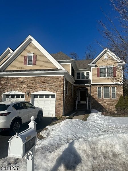 1st image of 64 Fredericks St