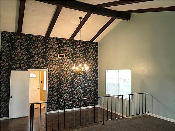 5th image of 3808 Shannon Dr