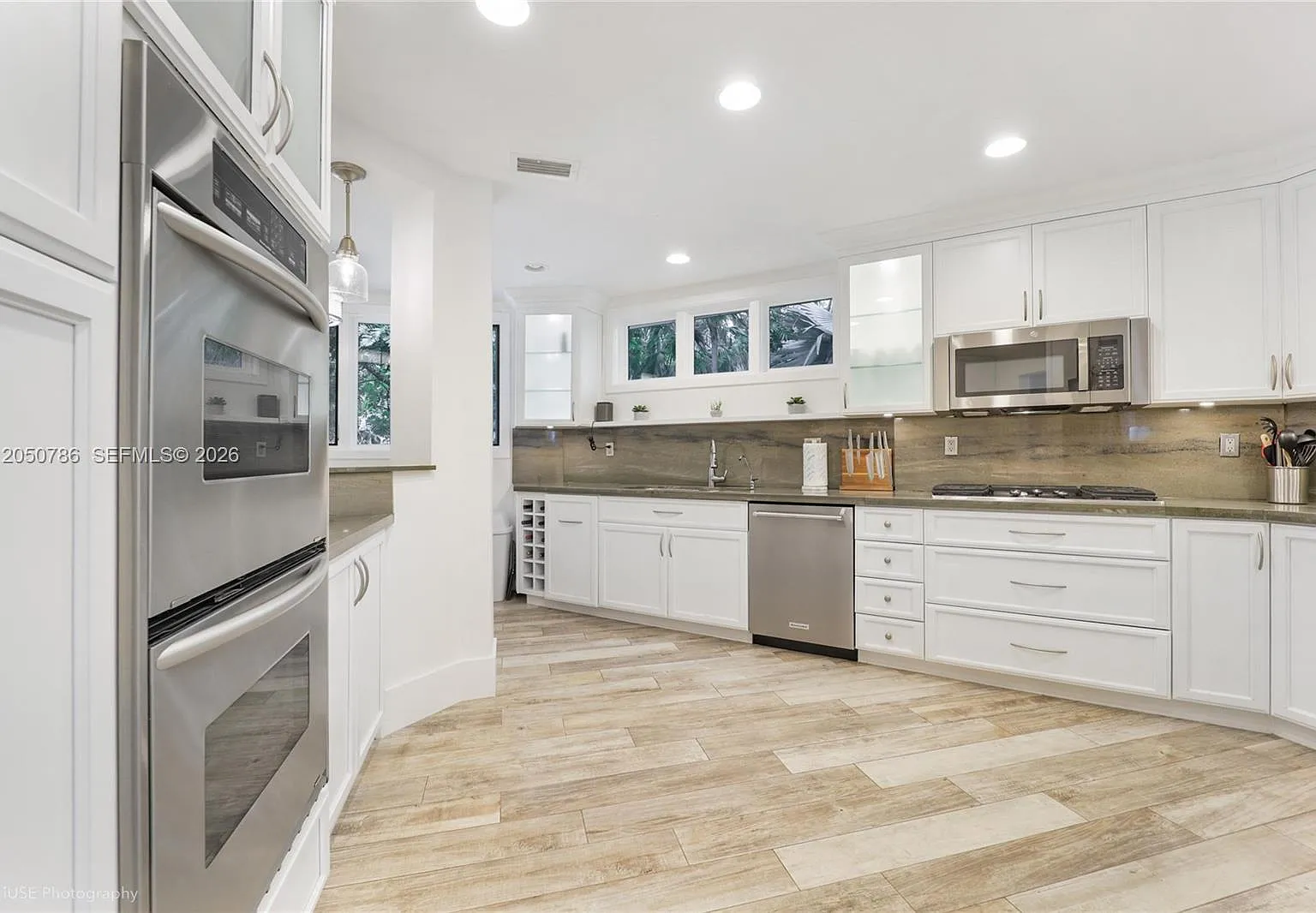 2449 S Bayshore Dr #2449 — Photo 4