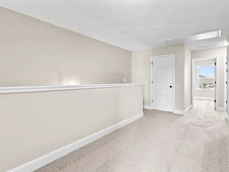 243 Susan Lynn Dr — Photo 13