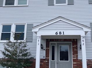 681 State Rd APT 14, Plymouth, MA 02360