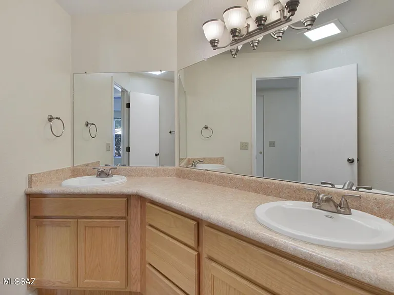 710 S Sunfield Canyon Dr — Photo 12
