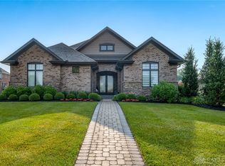 1296 Scottsgate Ct S, Xenia, OH 45385