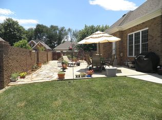 1626 Camden Ct, Bowling Green, KY 42103
