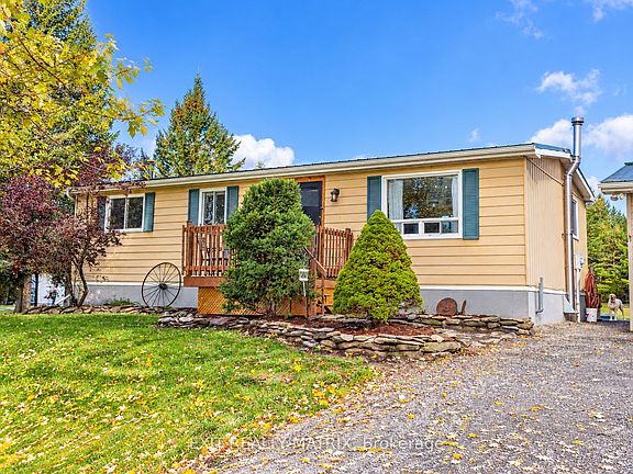 3rd image of 18113 Glen Falloch Rd