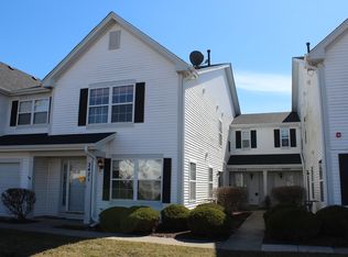 2469 Dickens Dr #2469, Aurora, IL 60503