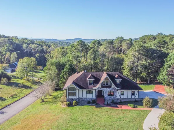 135 Bluffton Rd, Friendsville, TN 37737