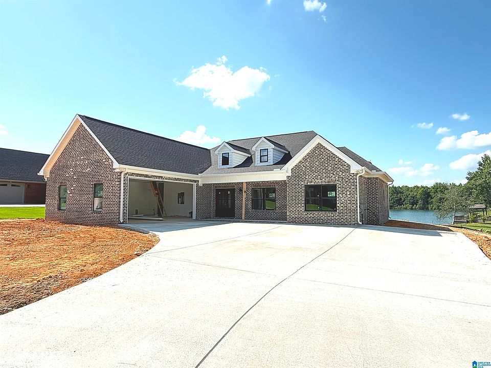 1st image of 207 Berties Pl
