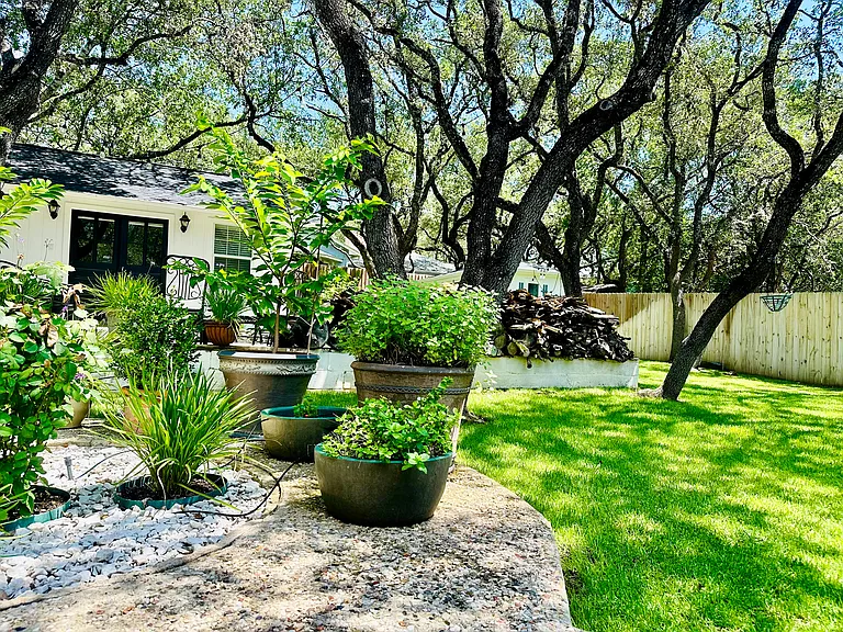 Lazy Oak Dr — Photo 25