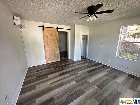 3rd image of 1304 Martin Luther King Jr Ln