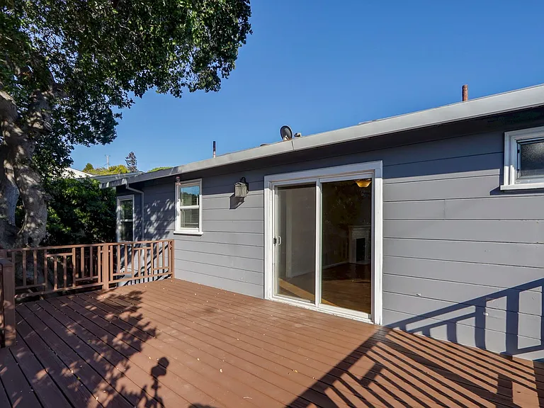 320 La Casa Ave — Photo 25