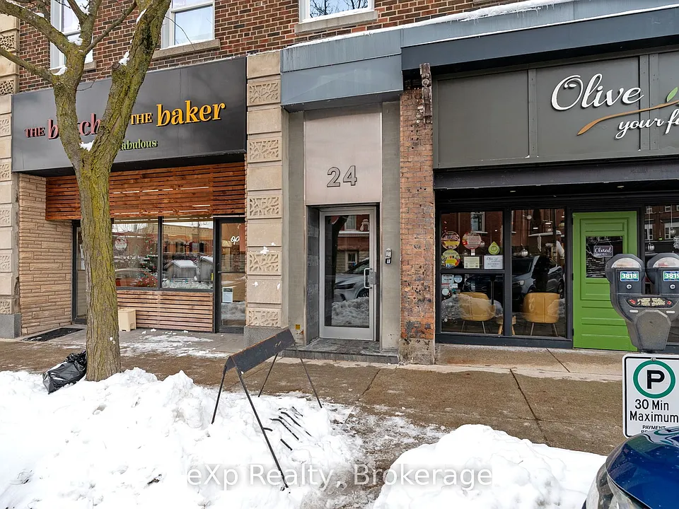 24 Wellington St #5