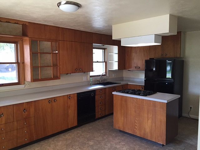 2nd image of 2203 Cord St