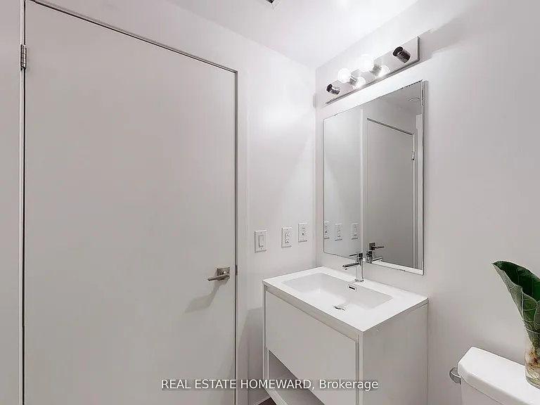 159 Wellesley St E #1809 — Photo 15
