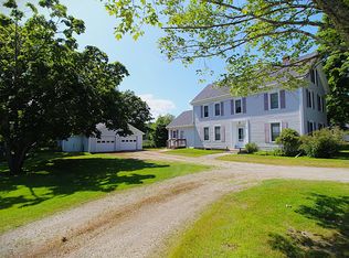 38 Mount Ephraim Rd, Searsport, ME 04974