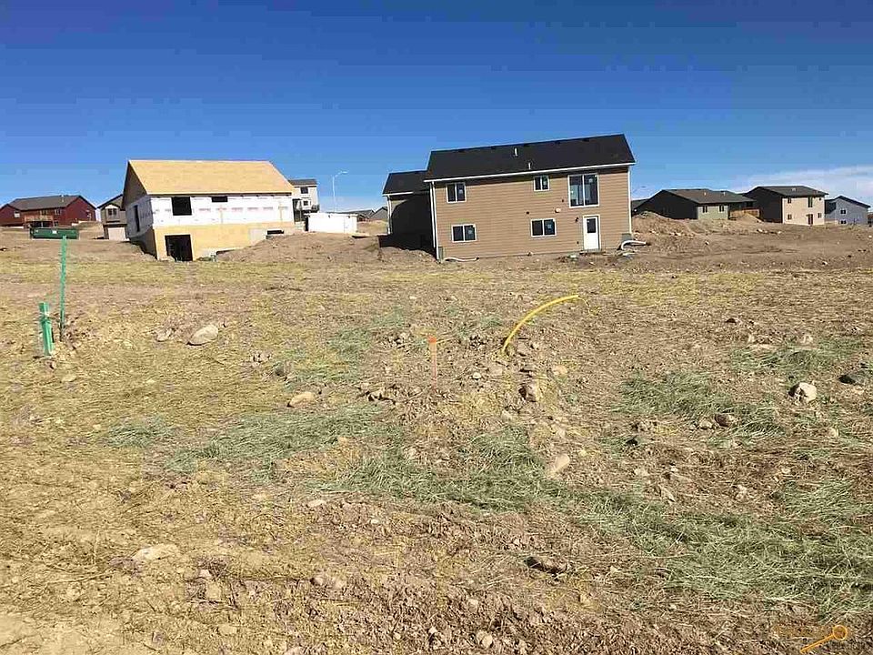 1st image of 910 Summerfield Dr