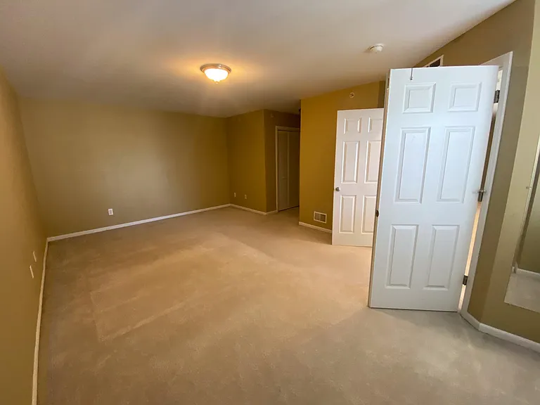8315 Town Ctr #8315 — Photo 22