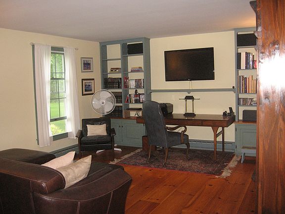 2nd image of 217 Parrish Rd