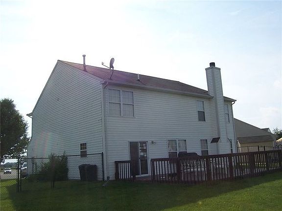 4th image of 1072 Hazelwood Dr