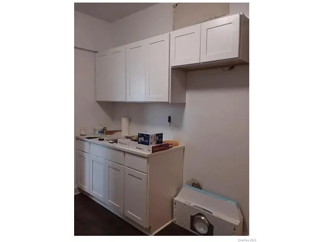 Building Photo - 11 Lawrence St #1L