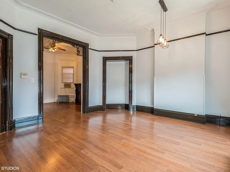 3136 S Prairie Ave #1 — Photo 4