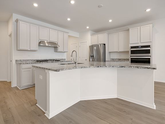 3rd image of 537 Watercress Dr
