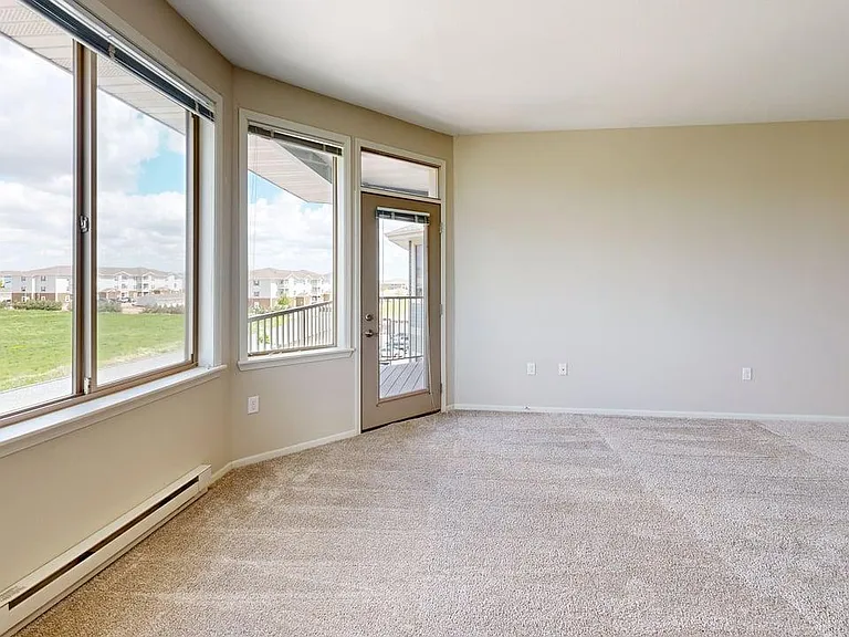 Eagle Crest Apartments — Photo 23