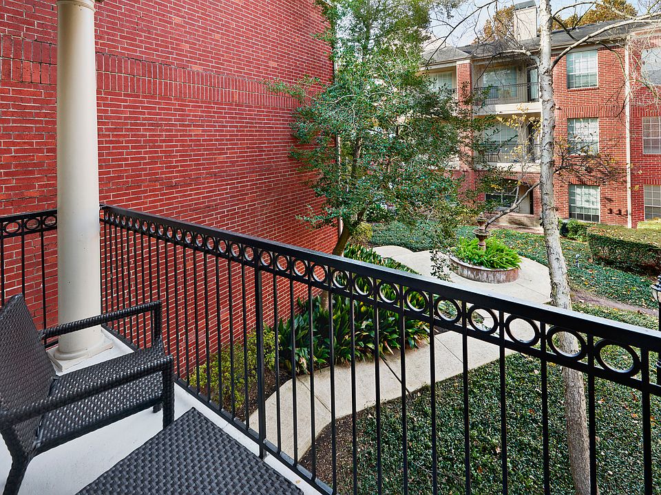 1st image of 7171 Buffalo Speedway APT 895