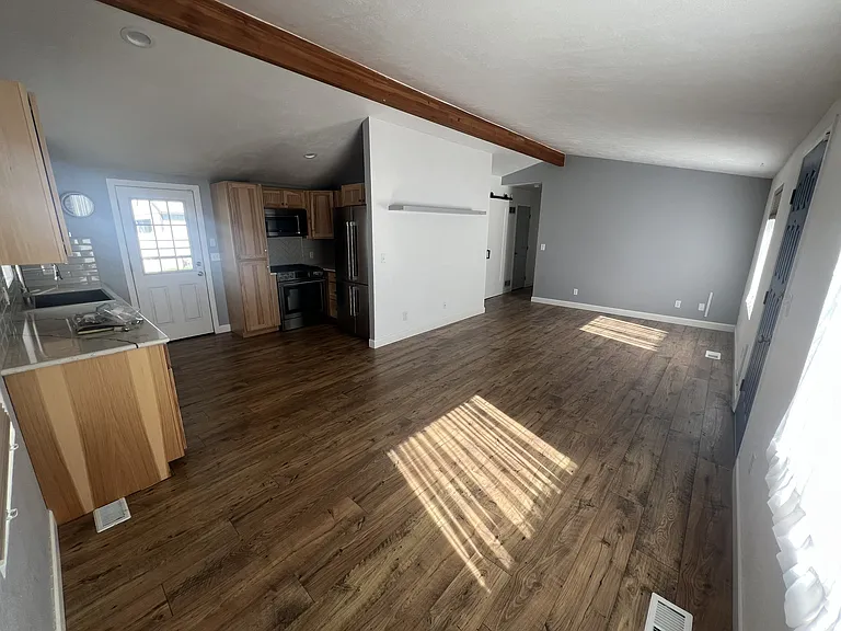 6103 N Stevens St — Photo 11