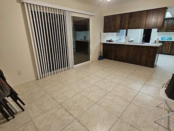 3rd image of 629 E Calle Adobe Ln
