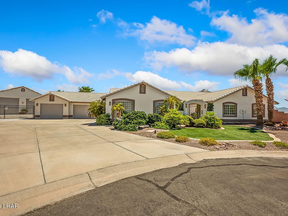 1st image of 795 Park Ridge Cir