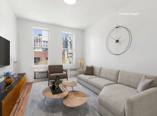 320 W 22nd St APT 2B, New York, NY 10011