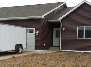 410 2nd Ave SW, Surrey, ND 58785