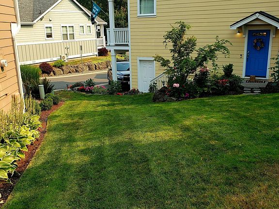 4th image of 19341 Willet Ln NE