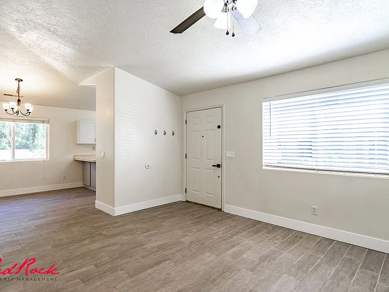 441 E Sunland Dr #6 — Photo 17