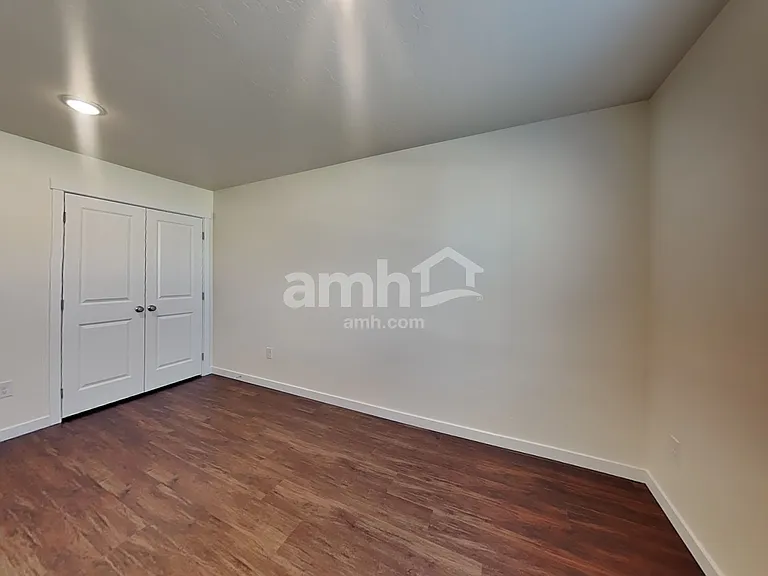 1496 N Garnet Creek Ave — Photo 18