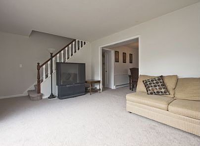 3rd image of 28 Elmwood St