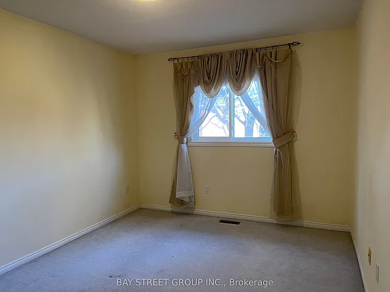 36 Tomlinson Cir — Photo 14