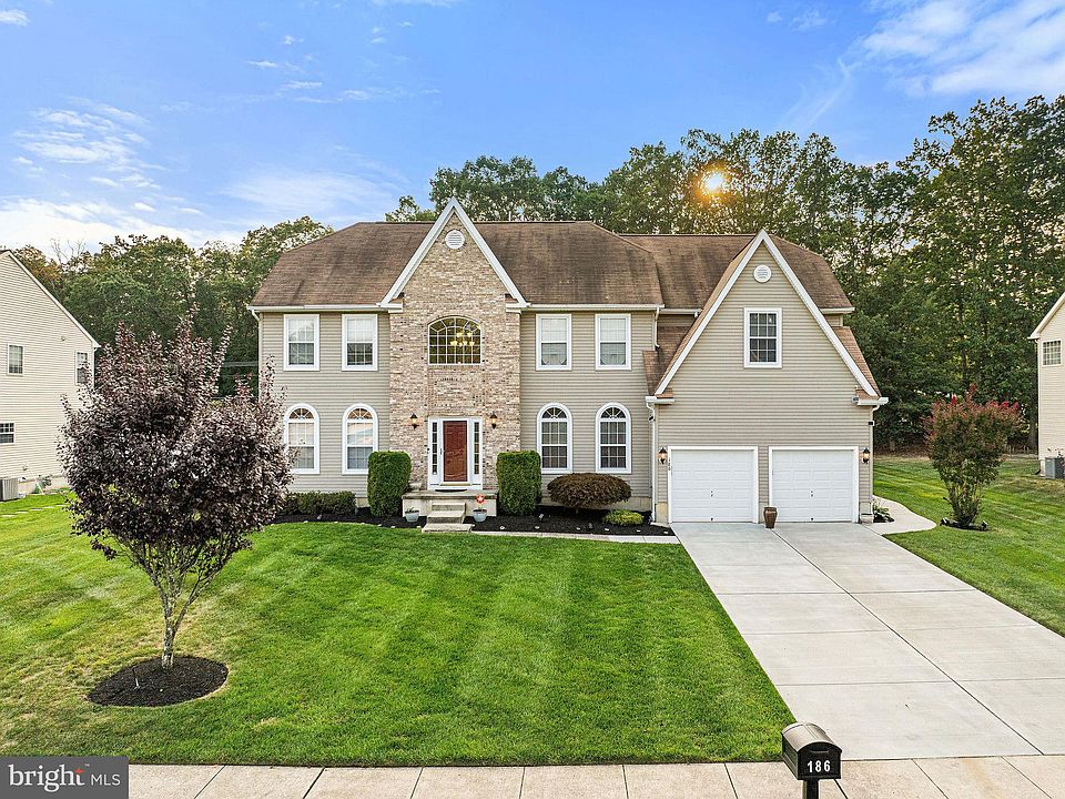 1st image of 186 White Cedar Dr