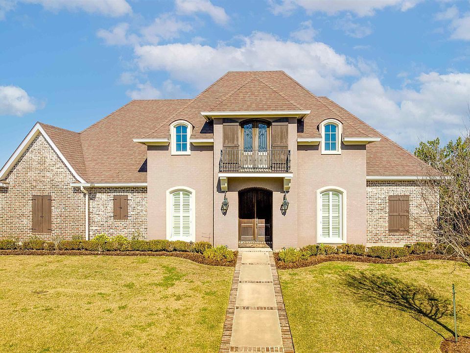 1st image of 137 Godchaux Dr