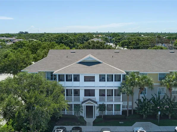 4802 51st St W APT 103, Bradenton, FL 34210