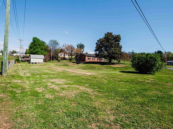 4th image of 1793 Lacey Spring Rd