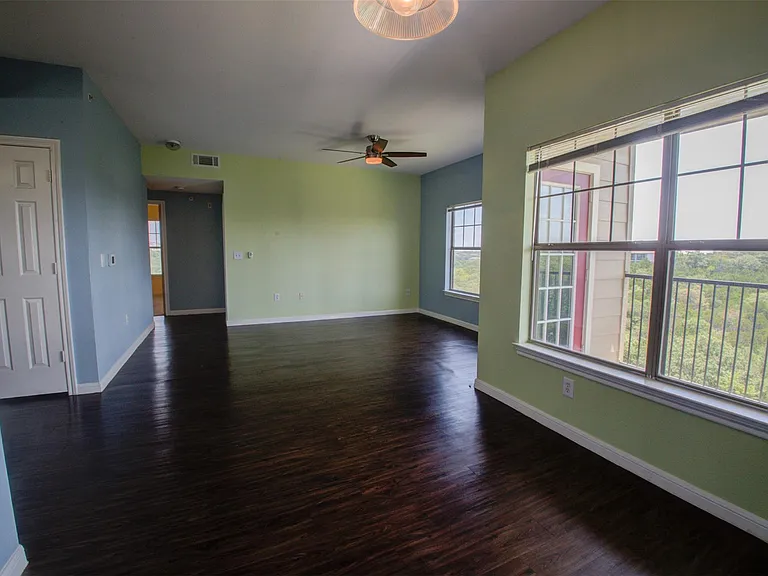 2320 Gracy Farms Ln #1434 — Photo 5